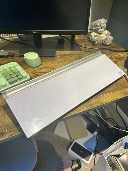Photo of free Whiteboard for desk (Tulse Hill SE21) #1