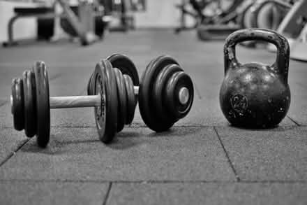 Photo of Kettlebell or dumbbell (SE11) #1