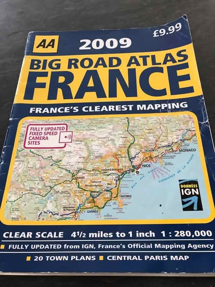 Photo of free France road atlas as seen (Reigate RH2) #1