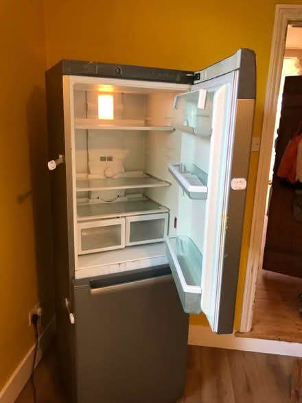 Photo of free Fridge freezer (Sidcup DA15) #2