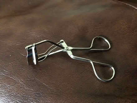 Photo of free Eyelash curlers (Kendal) #1