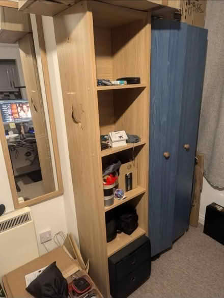 Photo of free Bookcase - 4 shelves (LU2) #1