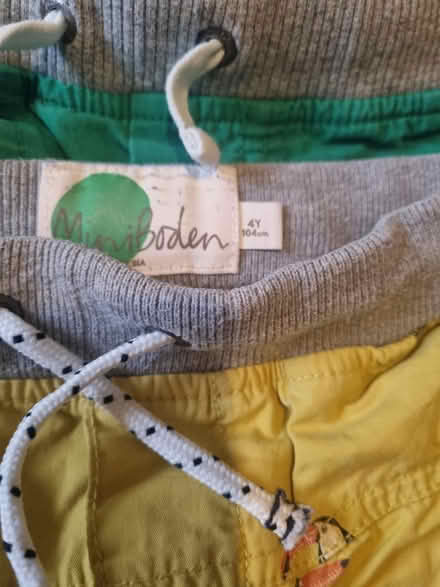 Photo of free boden shorts boys (SE15) #3