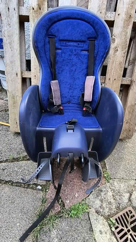 Photo of free Child bike seat (Stoneleigh KT17) #3