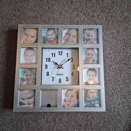 Photo of free Quartz Picture Wall Clock (Wickford SS12) #1
