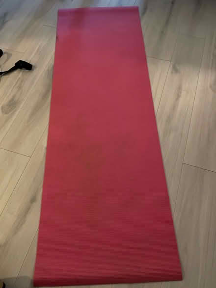 Photo of free Yoga matt (Finsbury park) #3