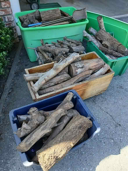 Photo of free 5 bins of firewood (Menlo park) #1