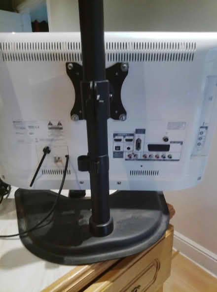 Photo of free 21 inch Sony monitor tv (Norwich nr46lh) #2