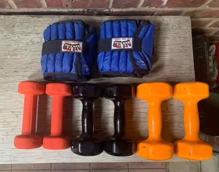 Photo of free Weights (North Cleveland Park) #1