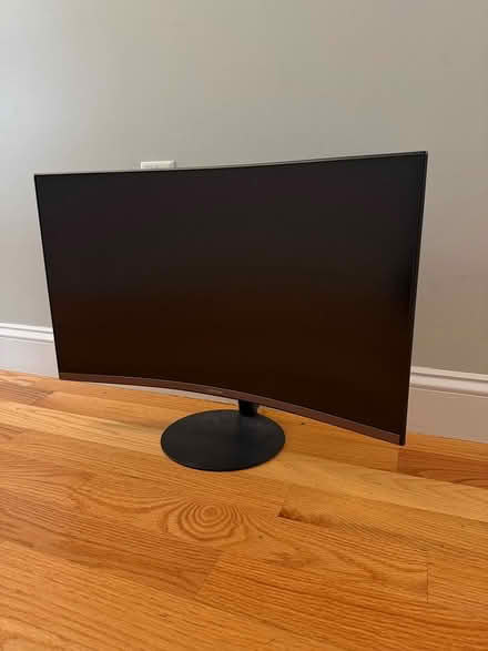Photo of free Samsung curved monitor (South Rd, north of Hanscom) #1