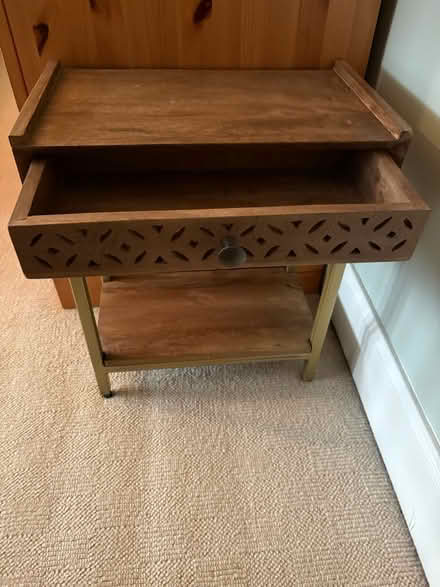 Photo of free Small side table (Mount Florida G44) #2