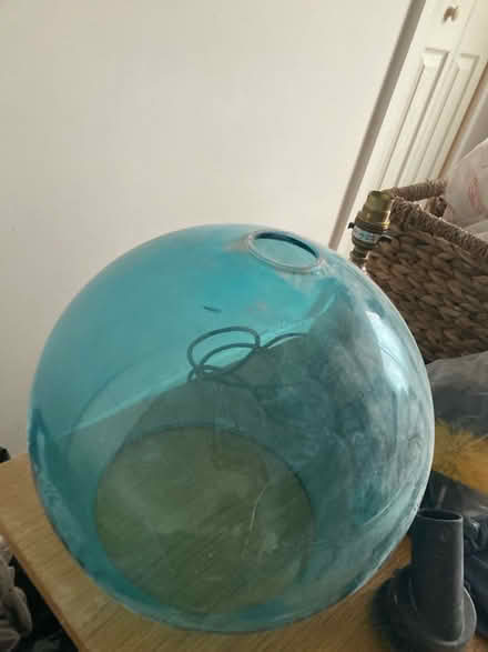 Photo of free Blue glass lampshade (Rhwibina CF14) #1