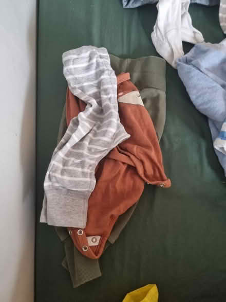 Photo of free baby clothes (SE5) #3