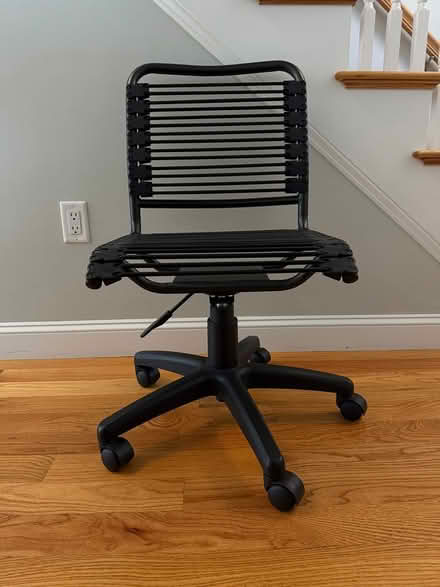 Photo of free Desk chair (South Rd, north of Hanscom) #1