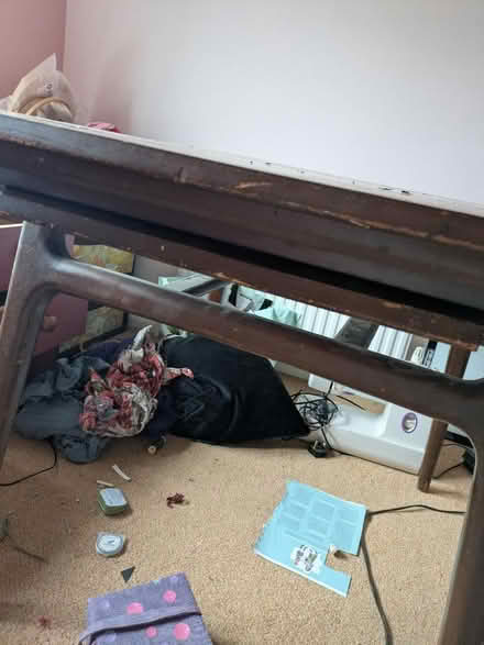 Photo of free Mid Century Extendable table - used for art (Chesterfield S40) #4