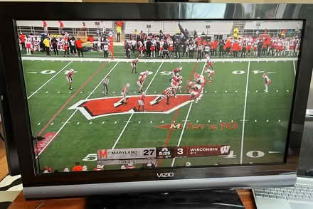 Photo of free 32" Vizio TV (Foster & California Ave) #4