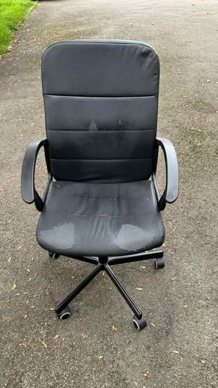 Photo of free Office/Game chair (Witney OX29) #1