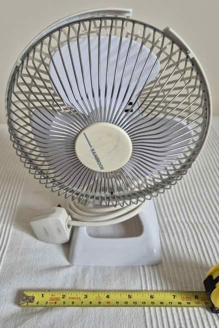 Photo of free Desk fan (Epsom KT19) #1