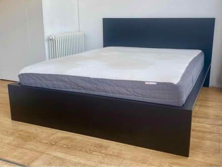 Photo of free IKEA Malm king size bed (Kings Cross N1) #2