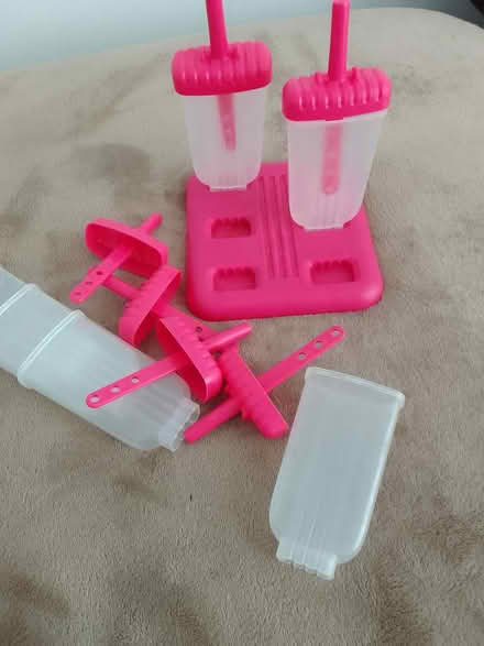 Photo of free ice lolly moulds (Scotstoun, Glasgow) #2