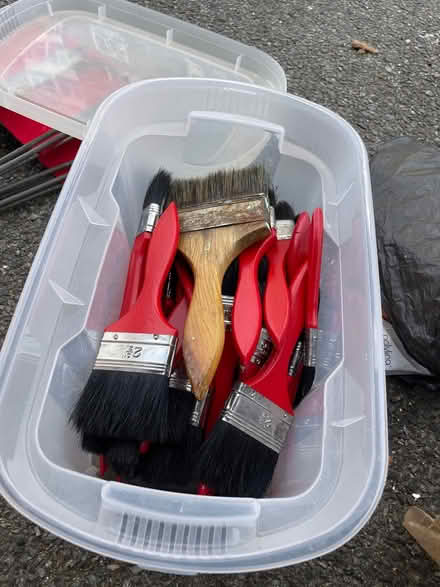 Photo of free Box of mostly new paint brushes (Worthing BN11) #1