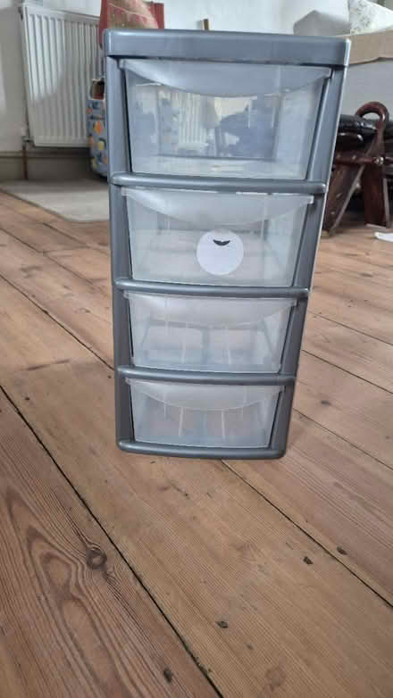 Photo of free 4 draws (N18 1QD) #2