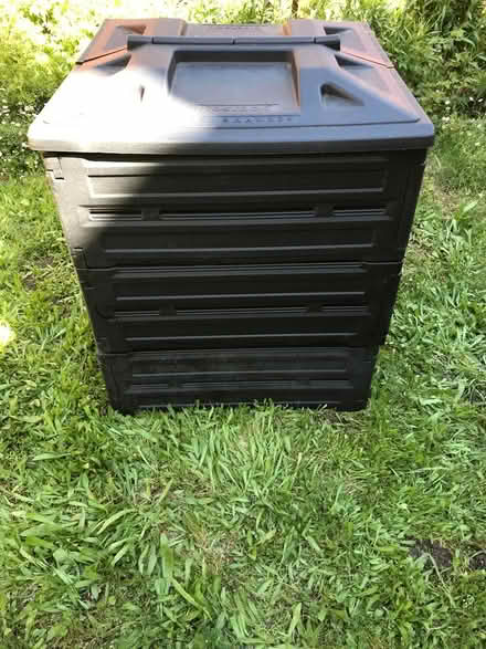 Photo of free Compost Bin - Smith & Hawkin (Petaluma) #1