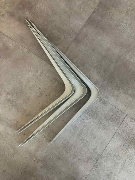 Photo of free 5 metal shelf brackets (Upminster RM14) #1