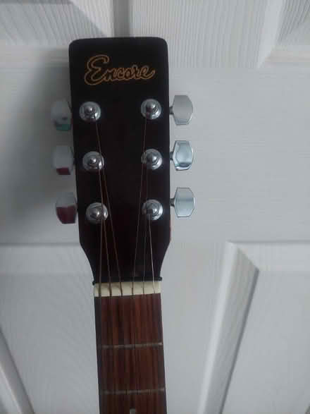 Photo of free Guitar (Warwick CV34) #2