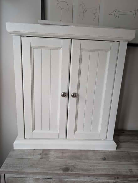Photo of free White cabinet (20910) #1