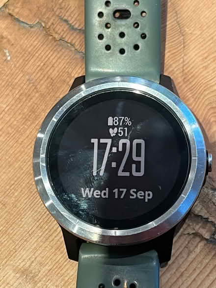 Photo of free Garmin Vivoactive 3 watch (Colliers Wood SW19) #1