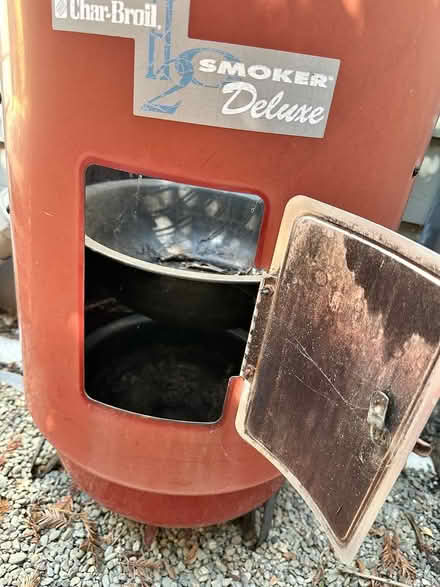 Photo of free Char-Broil Smoker (Near Alameda & Jefferson) #3