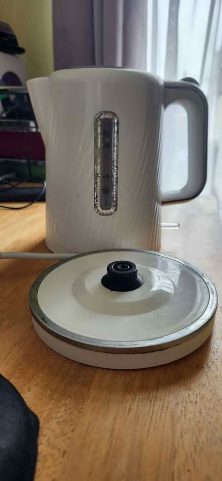Photo of free Electric kettle (Fairfield L13) #1