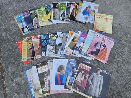 Photo of free 1972-2009 fiber arts books & mags (El Sobrante) #1