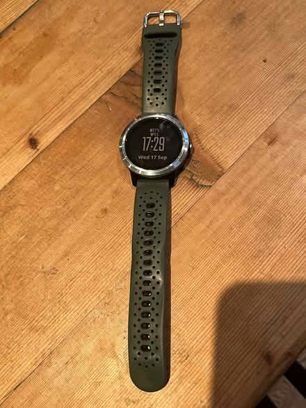 Photo of free Garmin Vivoactive 3 watch (Colliers Wood SW19) #2
