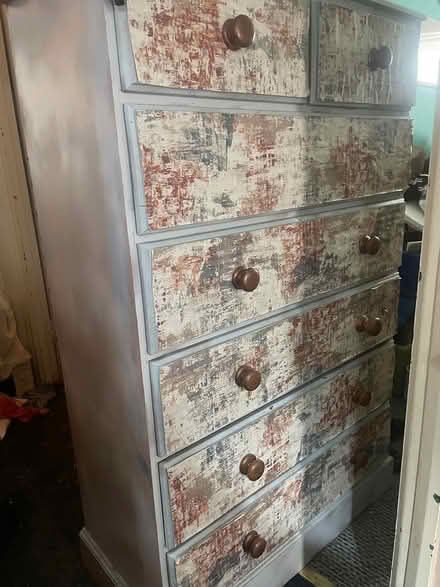 Photo of free Pine chest of drawers (wallingford) #1