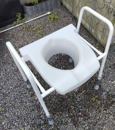 Photo of free Raised toilet seat in frame (Reabrook Estate SY3) #1