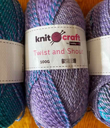 Photo of free 5 balls of wool (new) (Hinchley Wood KT10) #2