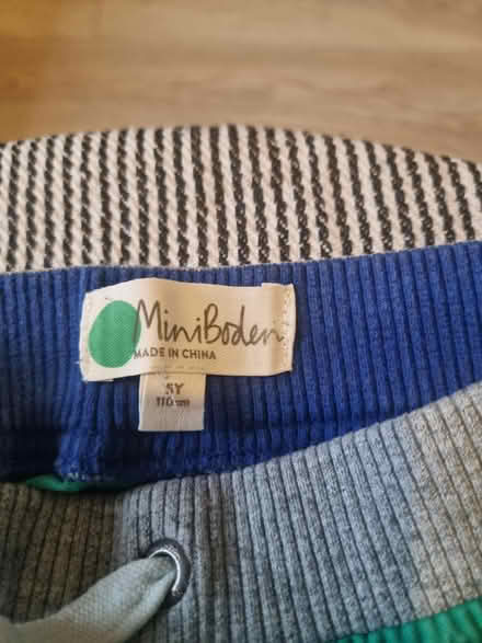 Photo of free boden shorts boys (SE15) #4