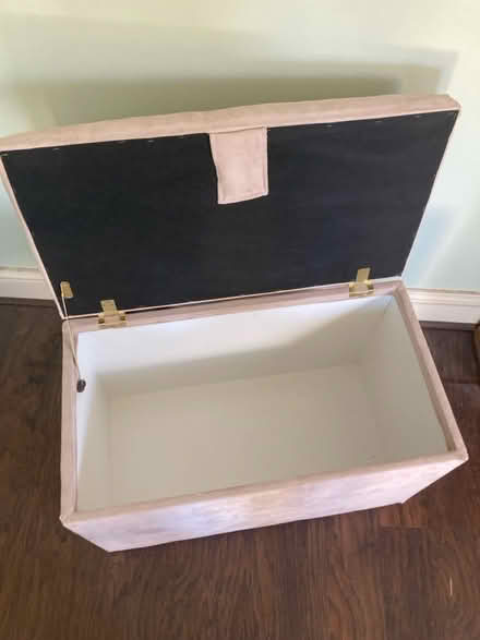 Photo of free Ottoman (Waterloo) #2