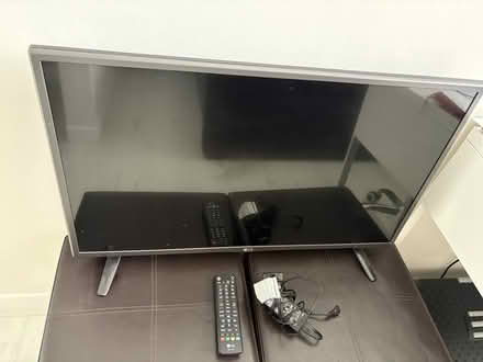 Photo of free lg tv (Greenford UB6) #2