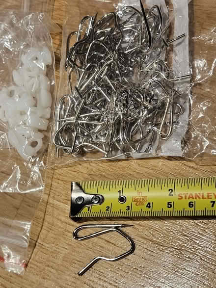 Photo of free Curtain clips (SW2) #1