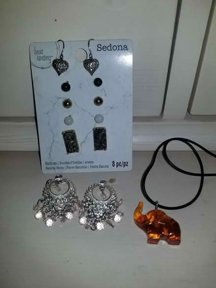 Photo of free Jewlery (Near Bolingbrook High School) #1