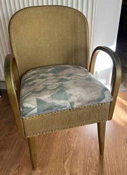 Photo of free Loom style chair (Hucclecote GL3) #1