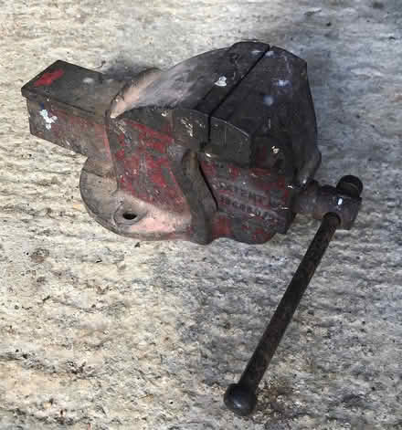 Photo of free Metalwork vice (Wootton OX13) #1