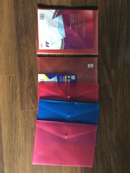 Photo of free Document Wallets - Plastic (Ware SG12) #1