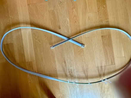 Photo of free Lighting track that takes up to 5 halogen lights (Cambrian Gate TW10) #1