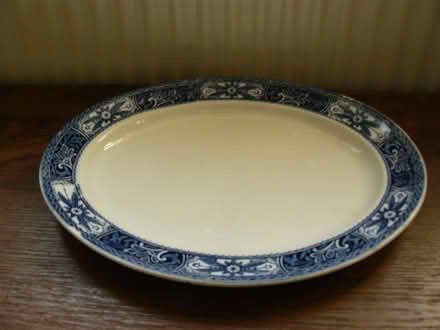 Photo of free Vintage Blue & White Serving Plate (Woodside WD25) #1