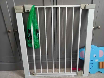 Photo of free Kids safety gate (E8 2lr) #1