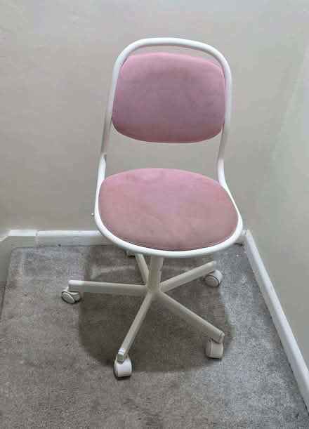 Photo of free Pink kids office chair (Abingdon OX14) #1